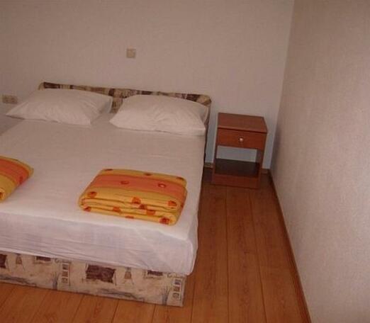 Apartments Ante Omis - Photo5