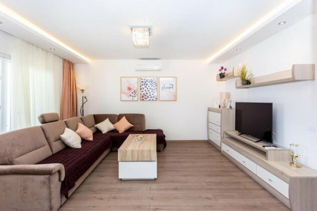 Apartments Iva Brstilo - Photo2