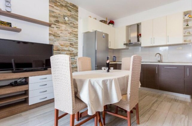 Apartments Iva Brstilo - Photo4