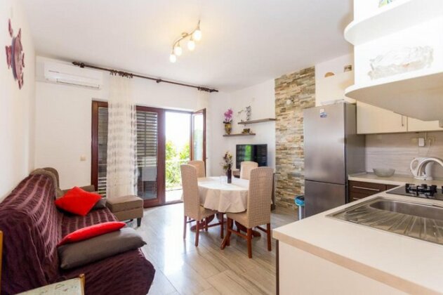 Apartments Iva Brstilo - Photo5