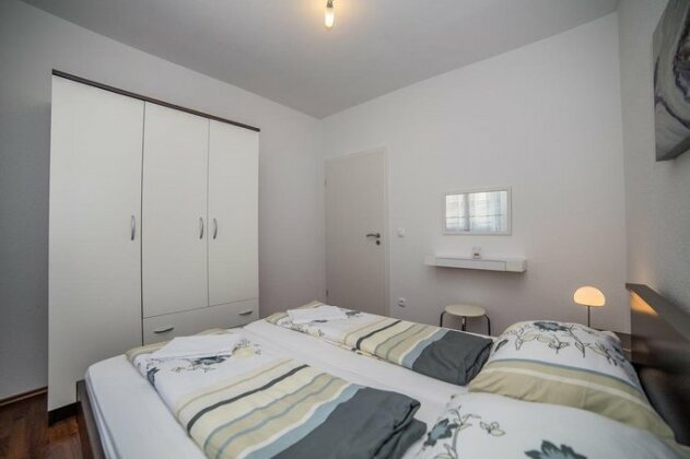 Apartments Kati Omis - Photo2
