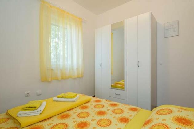 Apartments Leonarda Omis - Photo3