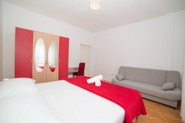 Apartments Niko Omis - Photo5