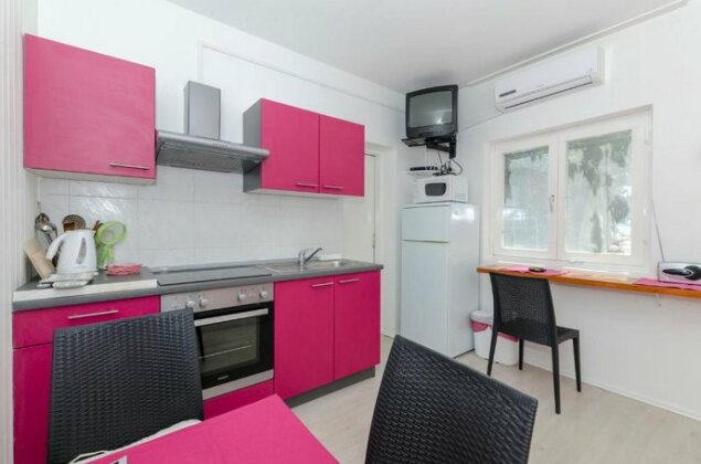 Apartments Sanja Omis - Photo3