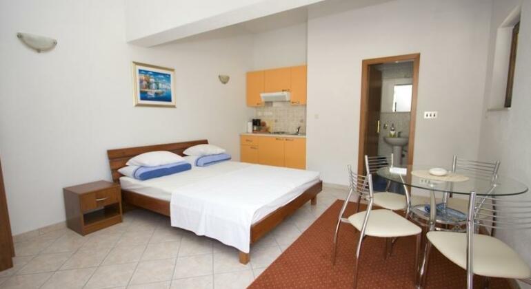 Ella Apartments Omis - Photo3