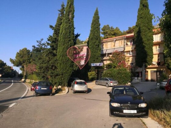 Guest house Irena Omis - Photo3