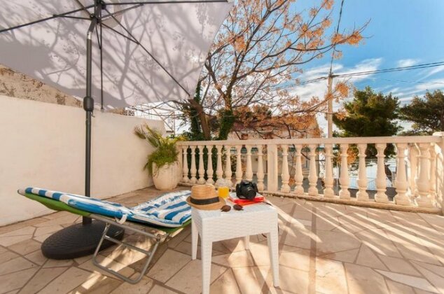 Holiday Home Dalmatino Omis - Photo3