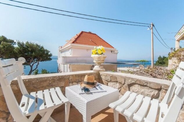 Holiday Home Dalmatino Omis - Photo4