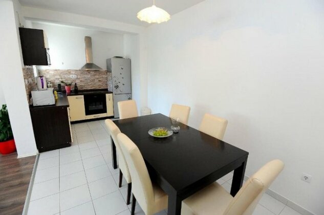 Holiday Home Hrstic - Photo2
