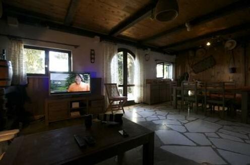 Holiday Home Perojevic - Photo2