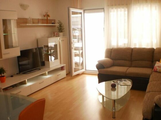 Modern apartment Sani - Photo5
