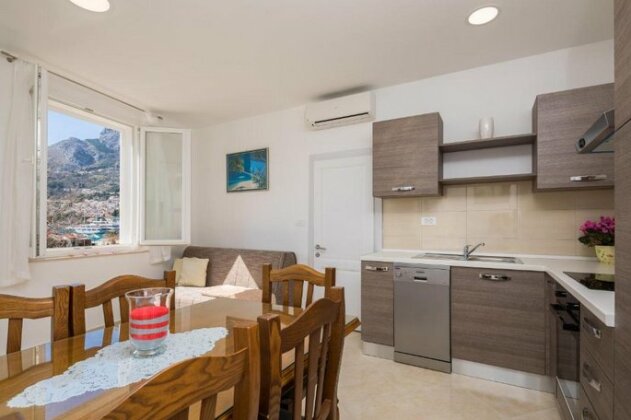 Sandy Beach Apartment - Photo2
