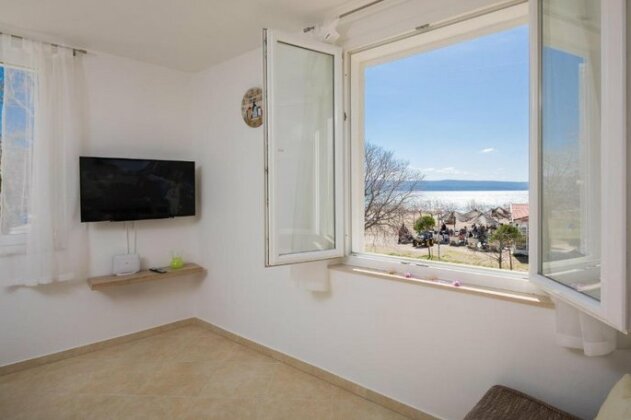 Sandy Beach Apartment - Photo4