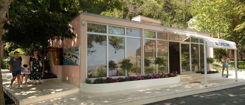 Tourist Settlement Brzet Hotel Omis - Photo3