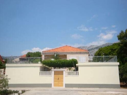 Apartments Villa Orebic