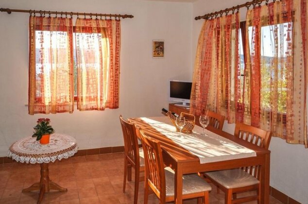 Holiday Home Vrgorac - Photo4