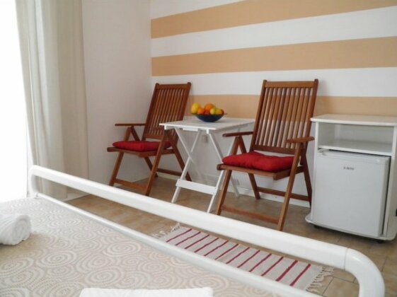 Revelin Guest House - Photo3