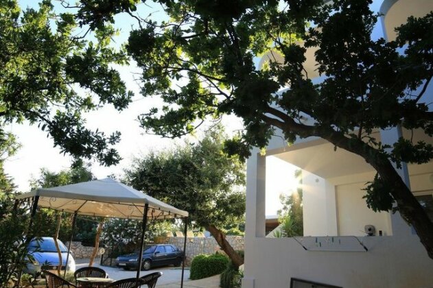 Apartments Silva Pag (Island) - Photo2