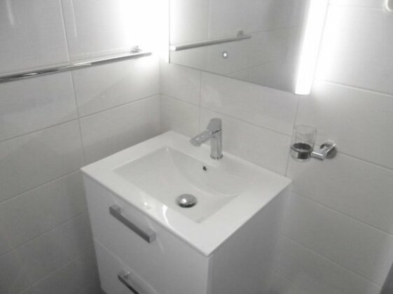 MacAdams Apartments - Photo2