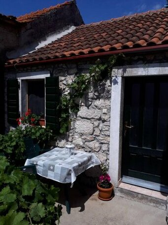 LoLa Pakostane - Photo3