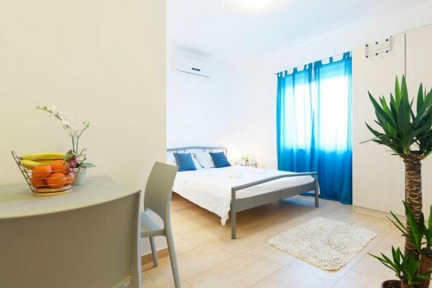 Very Special Apartments - Photo4