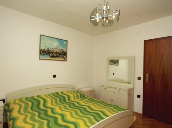 Holiday Home Apartment Roza - Photo3