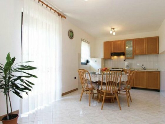 Holiday Home Apartment Roza - Photo4