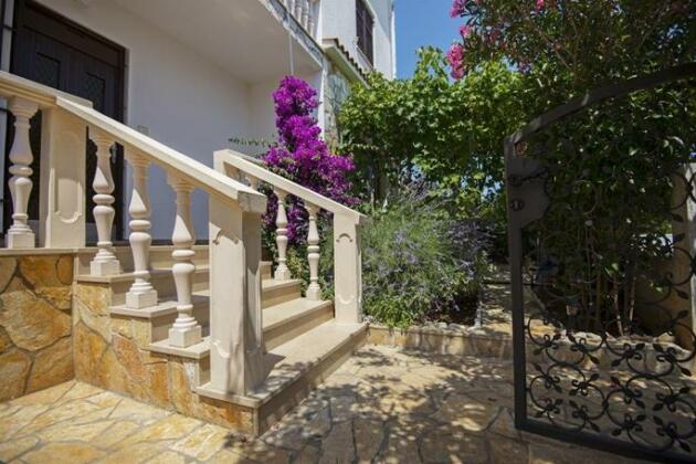 Apartments Petrcane Welcome - Photo2