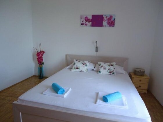 Guesthouse Lisica - Photo2