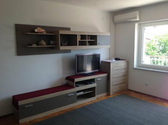 Apartments Jelusic Pinezici - Photo4