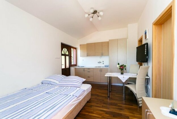 Apartments Josip Malinska - Photo3