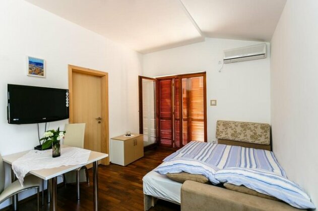 Apartments Josip Malinska - Photo5