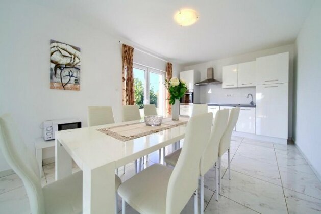 Holiday House Linardici - Photo5