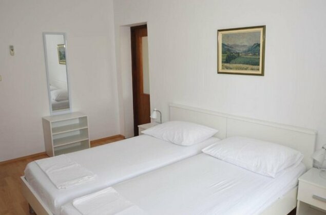 Guesthouse Ana-Maria - Photo2