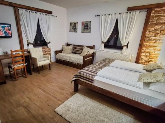 Etno Garden Exclusive Rooms - Photo2