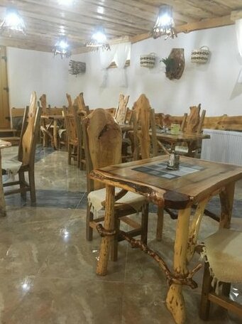 Rustic Inn River - Photo2