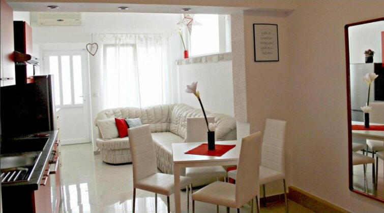 Crvenko - Photo2