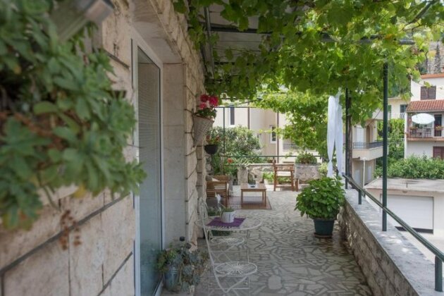 Villa MIRKO Podgora - Photo3