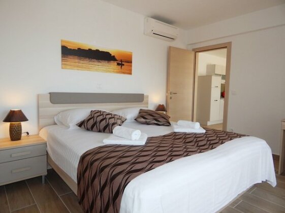 AB Villa Podstrana - Photo3