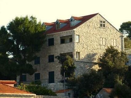 Guesthouse Pomena