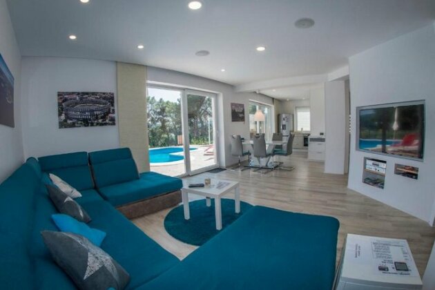 Apartment Karasi - Photo5