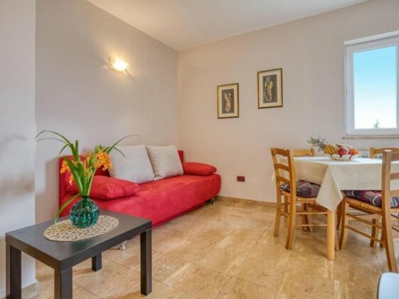 Apartment Daria 4 - Photo2