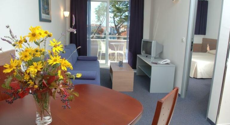 Apartments Marija Postira - Photo3