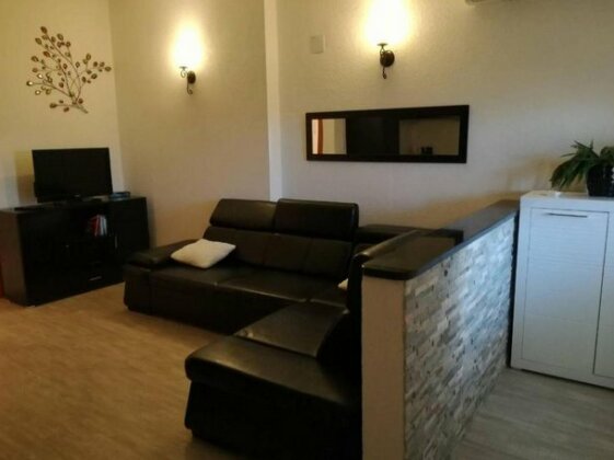 Apartment Rina Povljana - Photo3