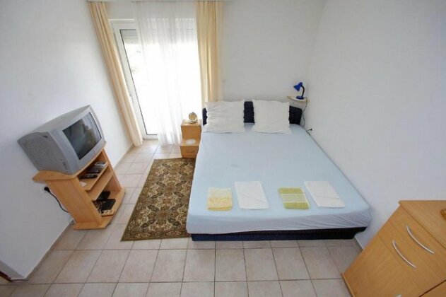 Apartments Lucija Povljana - Photo4