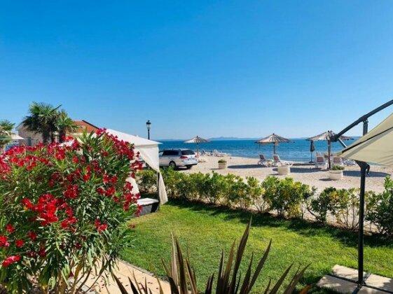 Luxury resort on the beach - Photo3