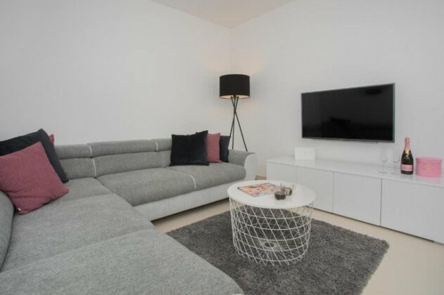 Apartment LuNi Primosten - Photo2