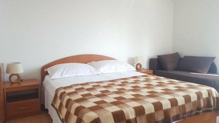 Apartment Tonci Primosten - Photo3