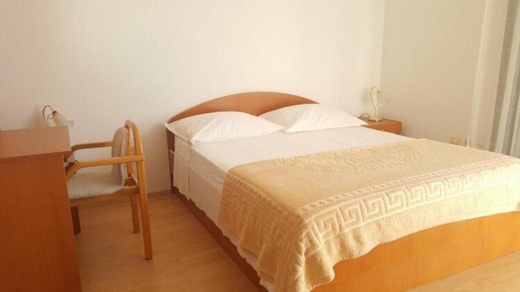 Apartment Tonci Primosten - Photo4