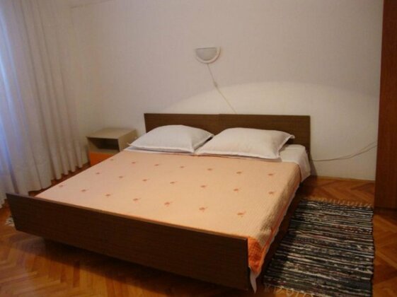 Apartment Vinko Primosten - Photo3